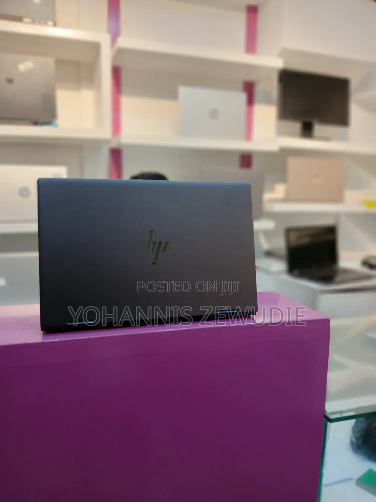 New Laptop HP Envy X360 8GB AMD Ryzen 5 SSD 512GB