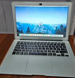 Photo - New Laptop Apple MacBook Air 2017 8GB Intel Core I5 SSD 128GB