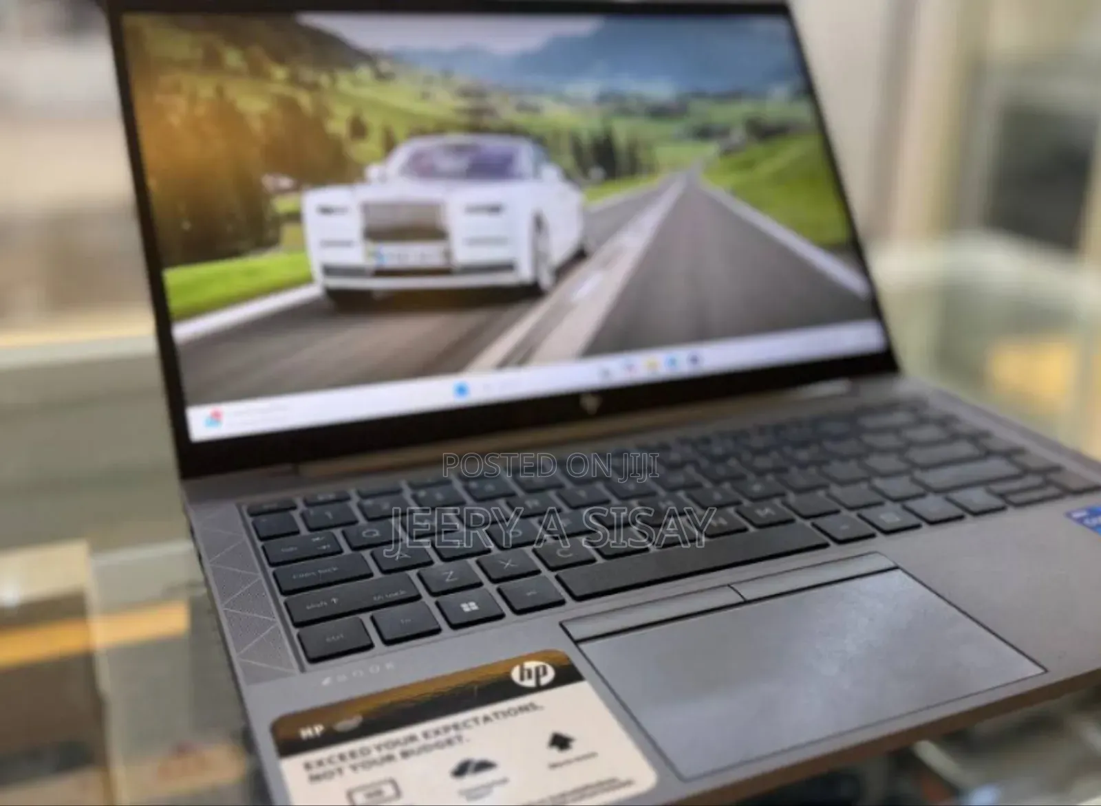 New Laptop HP ZBook Firefly G8 16GB Intel Core I7 SSD 1T