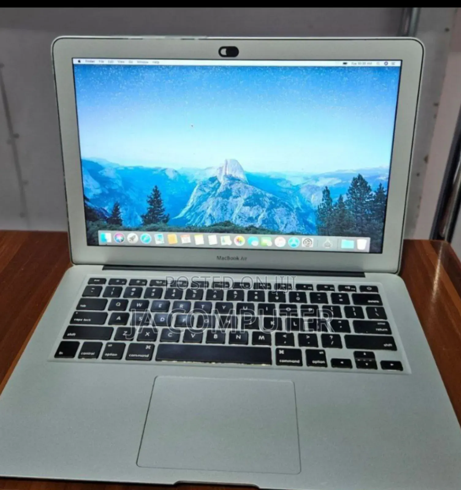 New Laptop Apple MacBook Air 2017 8GB Intel Core I5 SSD 128GB
