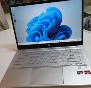 New Laptop HP Pavilion 14 8GB AMD Ryzen 5 SSD 512GB