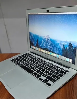 New Laptop Apple MacBook Air 2017 8GB Intel Core I5 SSD 128GB