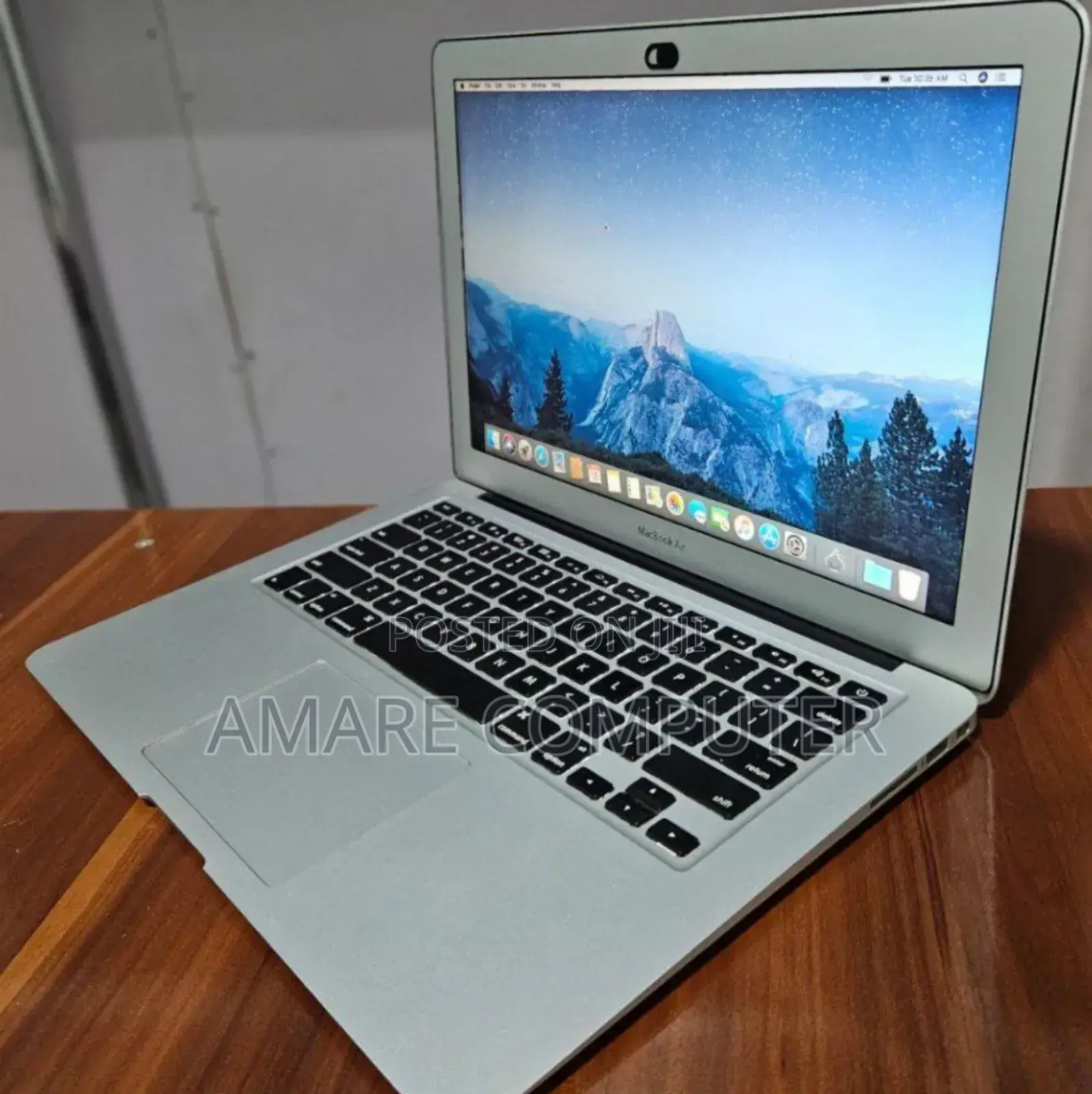 New Laptop Apple MacBook Air 2017 8GB Intel Core I5 SSD 128GB