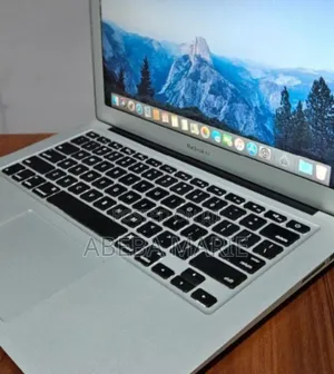 Photo - New Laptop Apple MacBook Air 2017 8GB Intel Core I5 SSD 128GB