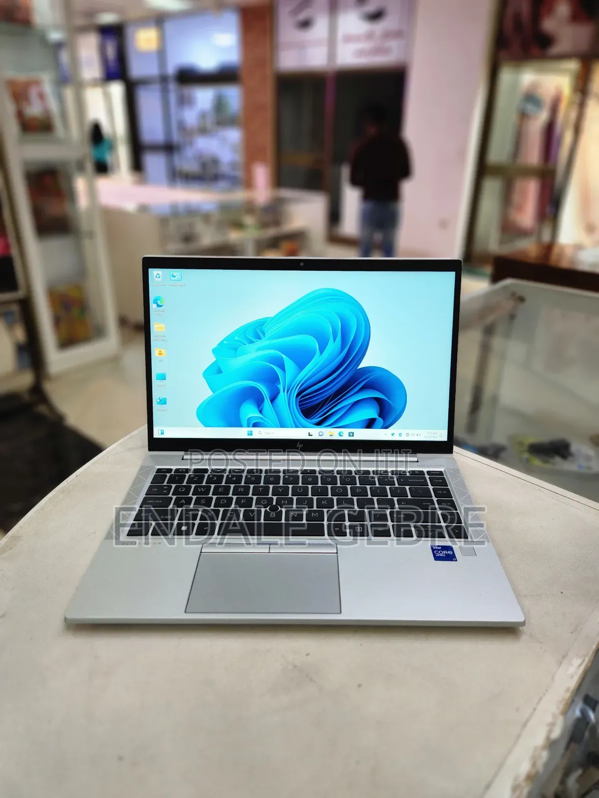 New Laptop HP EliteBook 830 G6 16GB Intel Core I7 SSD 512GB