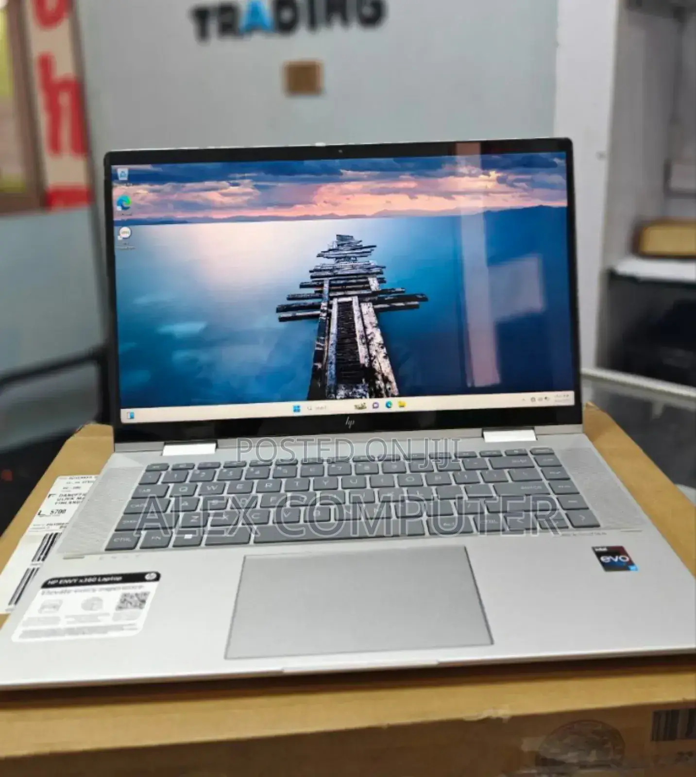 New Laptop HP Envy X360 16GB Intel Core I7 SSD 512GB