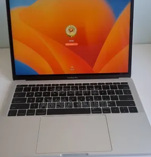 Photo - New Laptop Apple MacBook Pro 2017 8GB Intel Core I5 SSD 128GB