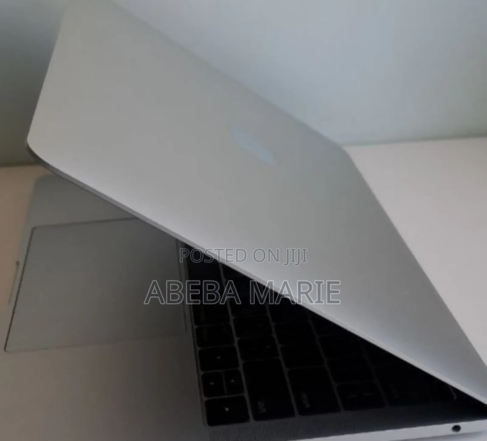New Laptop Apple MacBook Pro 2017 8GB Intel Core I5 SSD 128GB