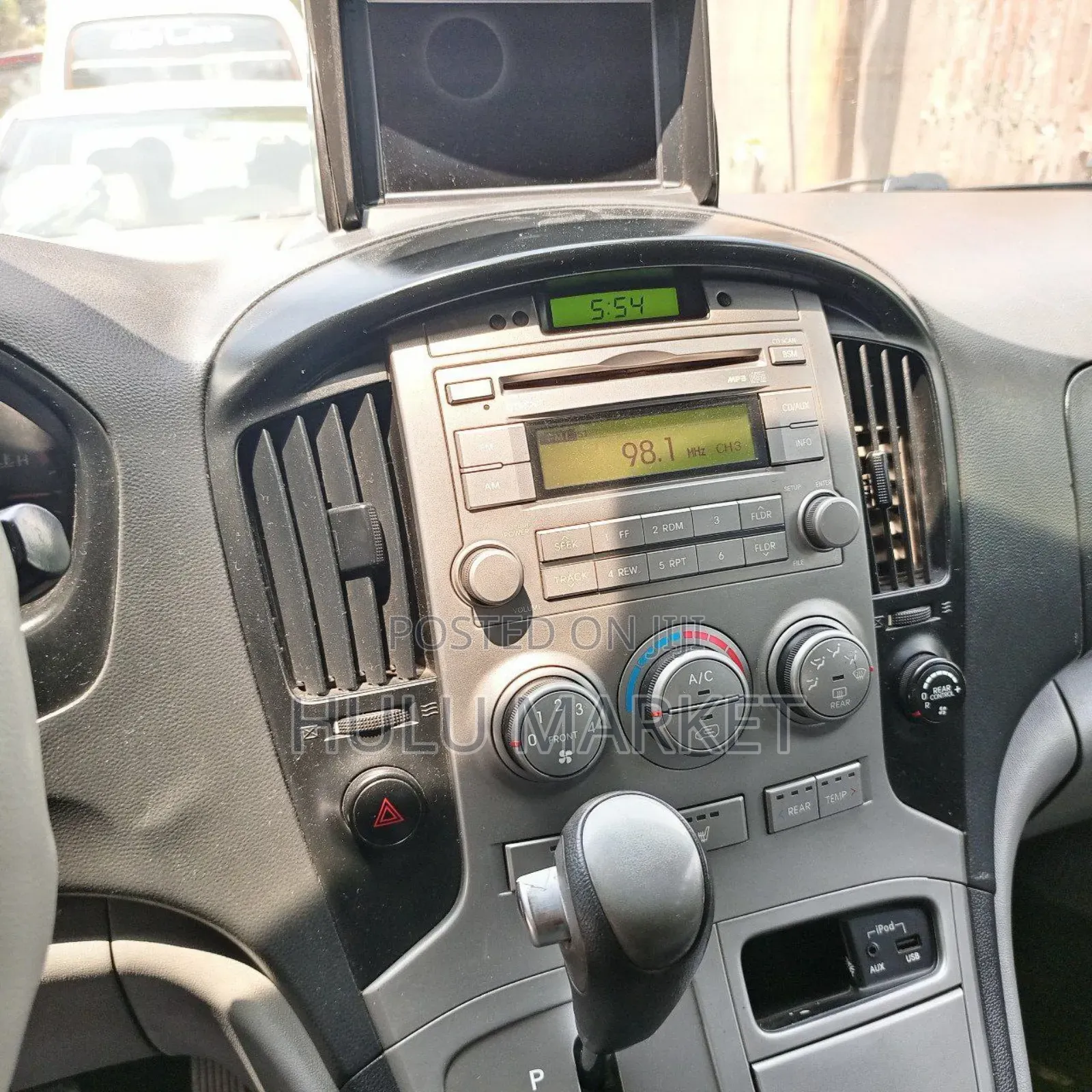 Hyundai Starex 2012 Silver