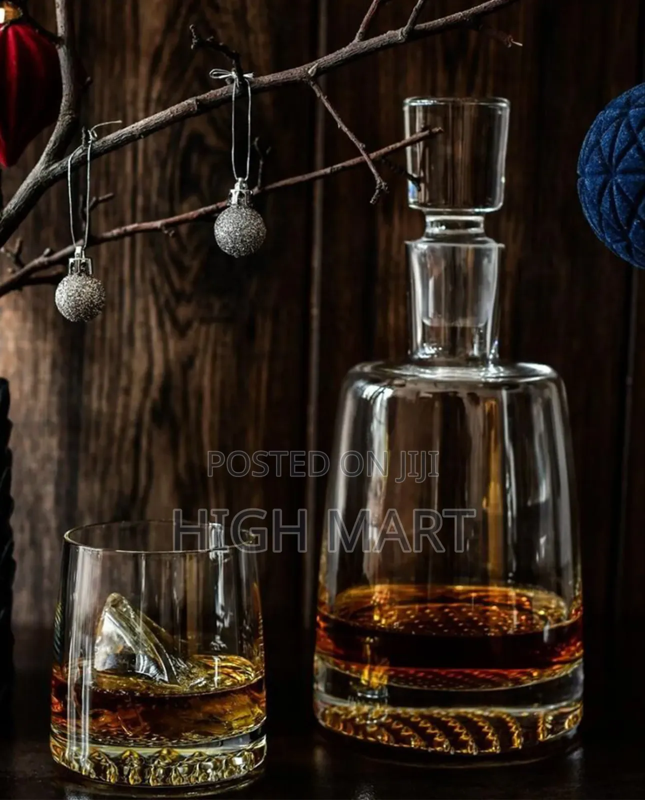 Decanter With Lid 4 Whiskey Glasses Set