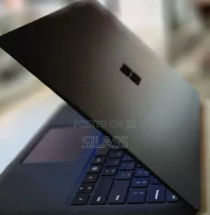 New Laptop Microsoft Surface 16GB Intel Core I7 SSD 512GB