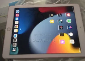 Apple iPad 9.7 128 GB Silver