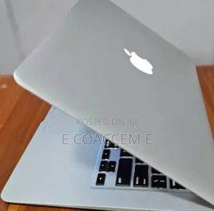 New Laptop Apple MacBook 8GB Intel Core I5 SSD 128GB