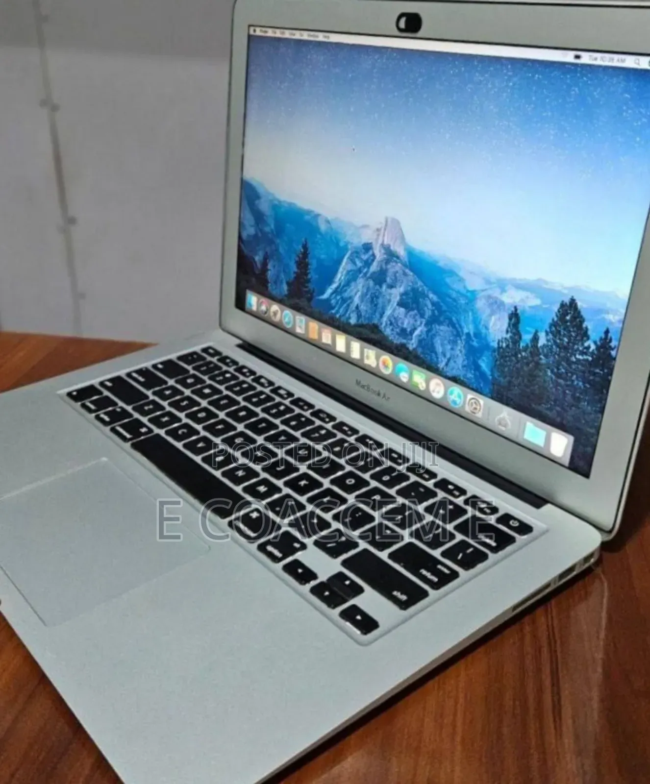 New Laptop Apple MacBook 8GB Intel Core I5 SSD 128GB