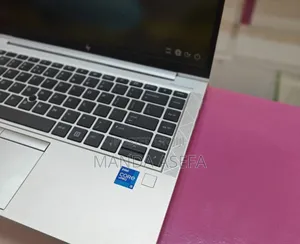 New Laptop HP EliteBook 840 G8 16GB Intel Core I5 SSD 512GB
