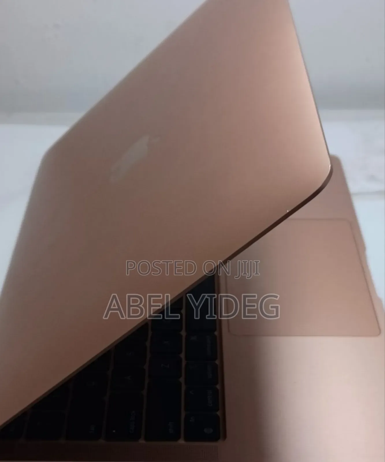 New Laptop Apple MacBook Air 2020 M1 8GB Apple M1 SSD 256GB