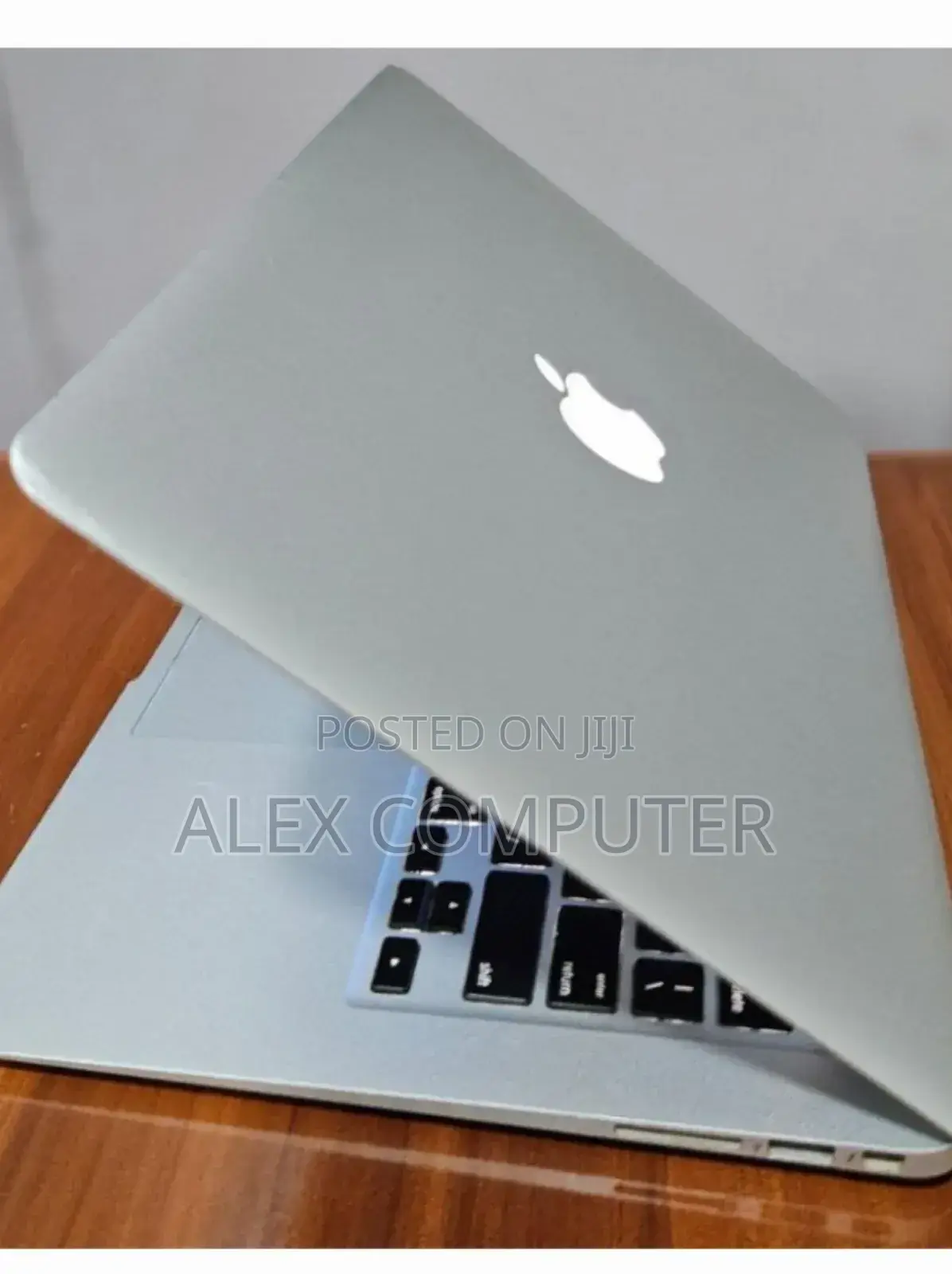 New Laptop Apple MacBook Air 2017 8GB Intel Core I5 SSD 128GB