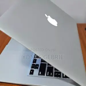 Photo - New Laptop Apple MacBook Air 2017 8GB Intel Core I5 SSD 128GB