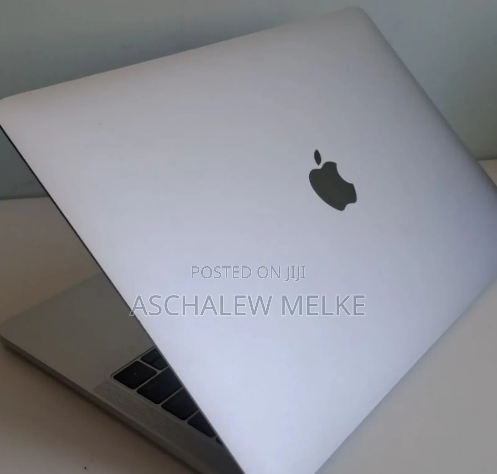 New Laptop Apple MacBook Pro 2017 8GB Intel Core I5 SSD 128GB