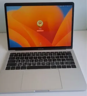 New Laptop Apple MacBook Pro 2017 8GB Intel Core I5 SSD 128GB