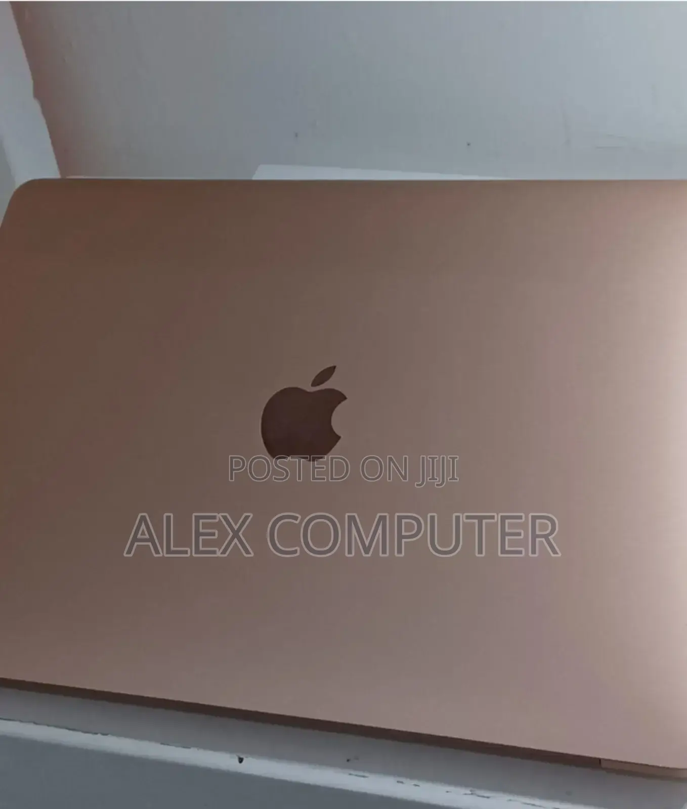 New Laptop Apple MacBook Air 2020 M1 8GB Apple M1 SSD 256GB