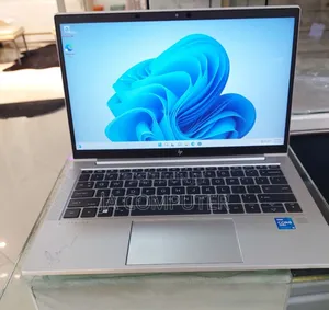 New Laptop HP EliteBook 830 G8 8GB Intel Core I5 SSD 512GB