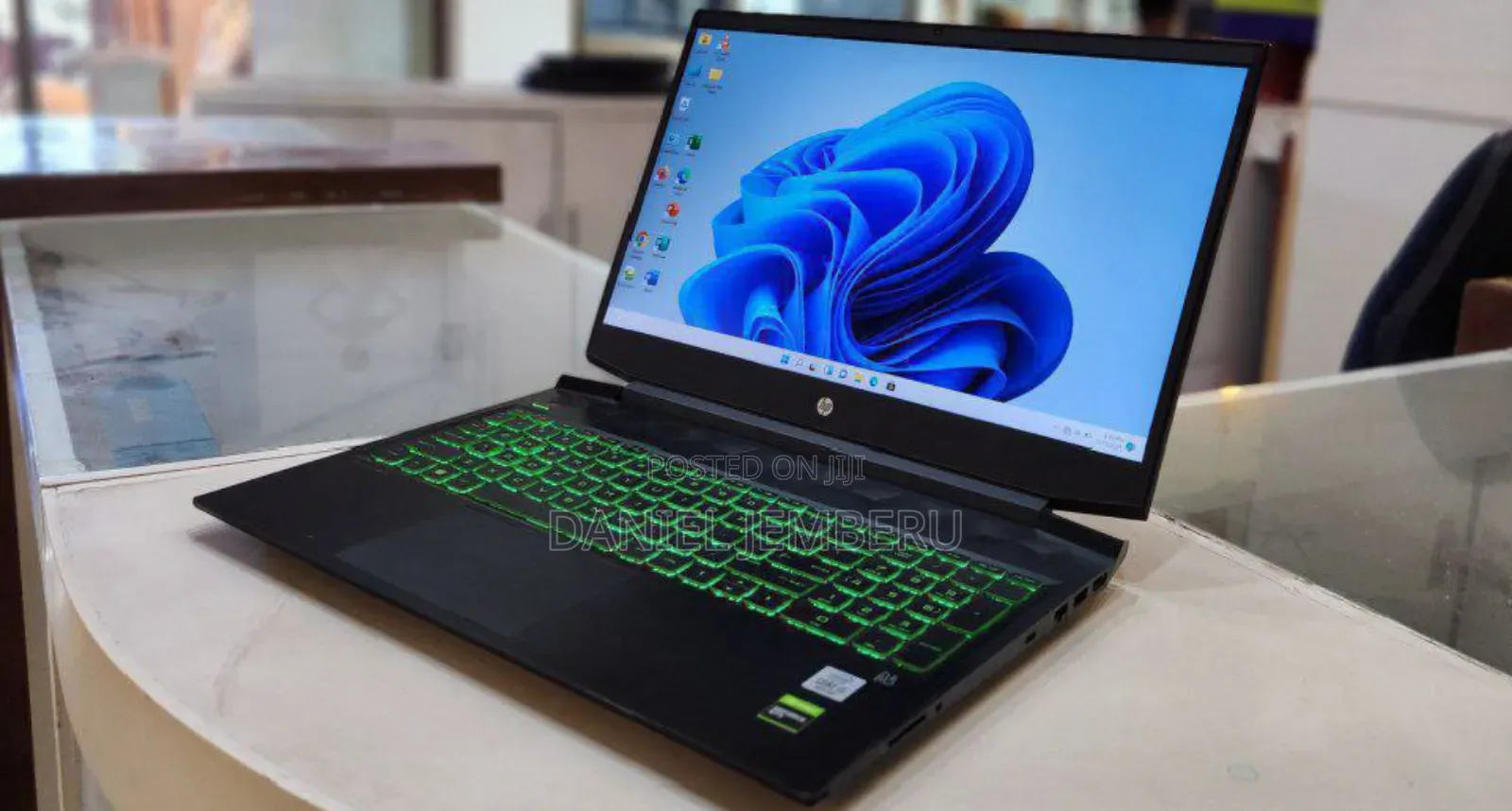 New Laptop HP Omen 15 24GB Intel Core I5 SSD 512GB