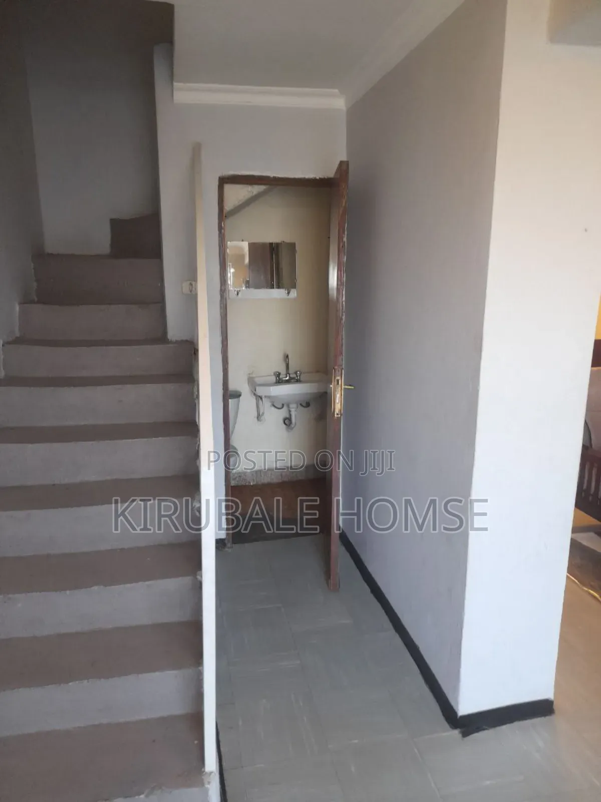 5bdrm Villa in Bole for sale