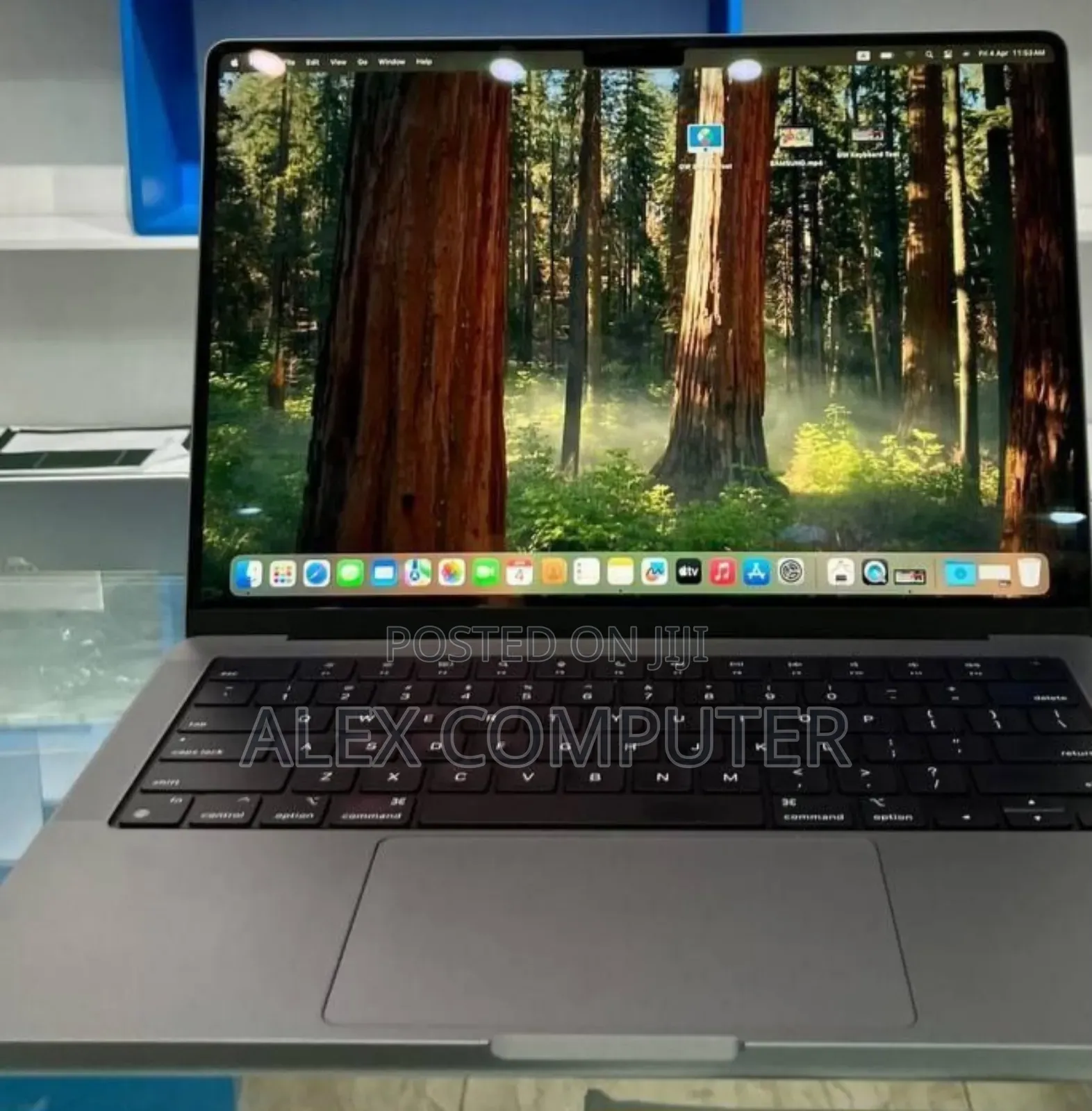 New Laptop Apple MacBook Pro M1 16GB Apple M1 Pro SSD 1T