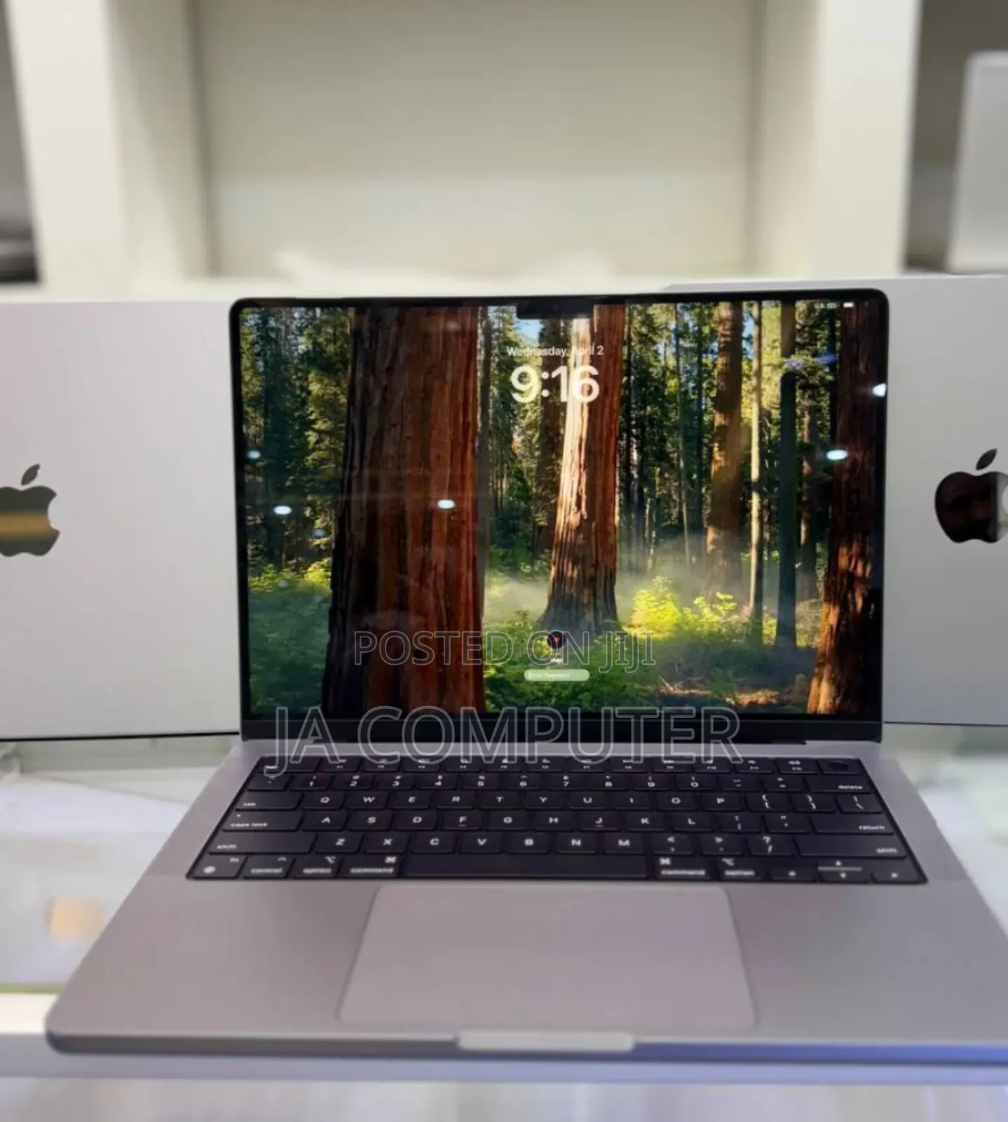 New Laptop Apple MacBook Pro M1 16GB Apple M1 Pro SSD 1T