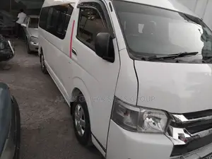 Photo - Toyota HiAce 2015 White