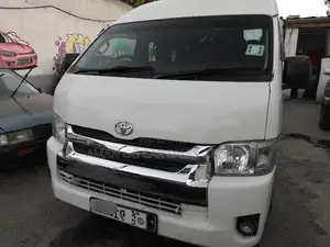 Toyota HiAce 2015 White