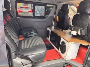 Toyota HiAce 2007 Black