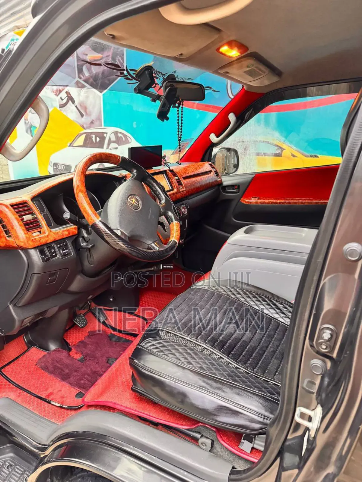 Toyota HiAce 2007 Black