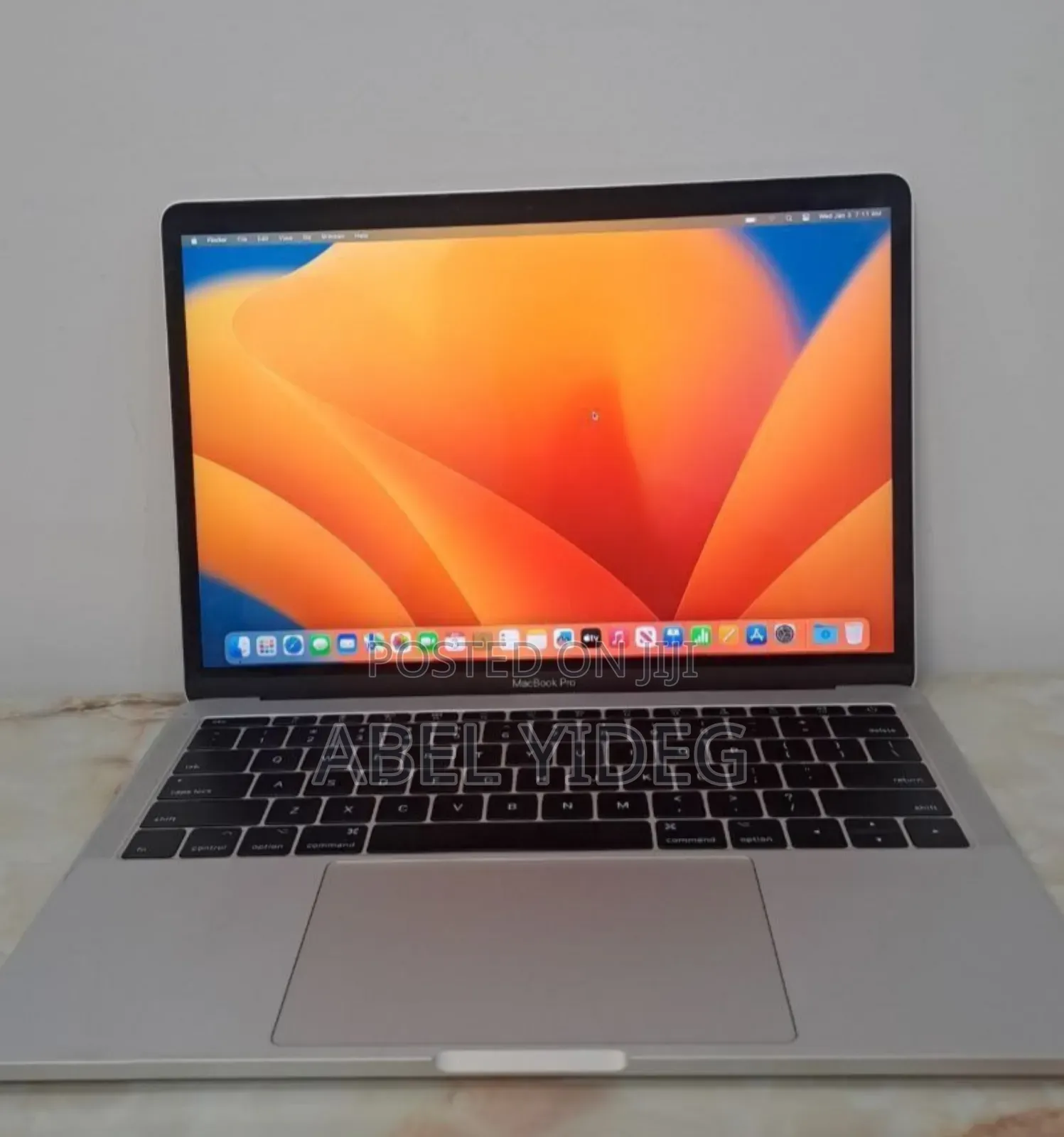 New Laptop Apple MacBook Pro 2017 8GB Intel Core I5 SSD 128GB