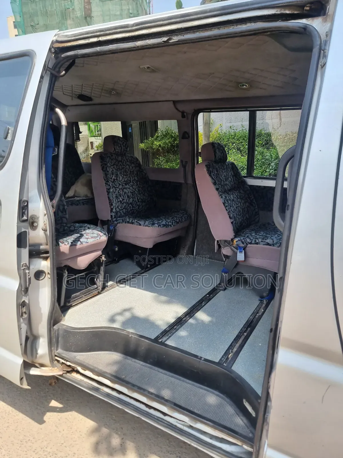 Toyota HiAce 2003 Silver
