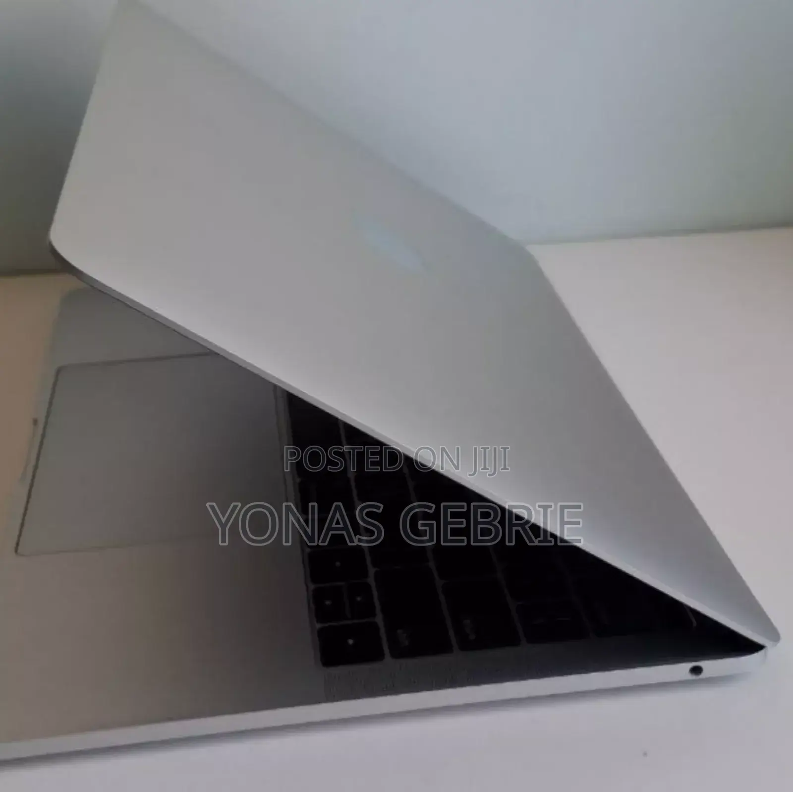 New Laptop Apple MacBook Pro 2017 8GB Intel Core I5 SSD 128GB