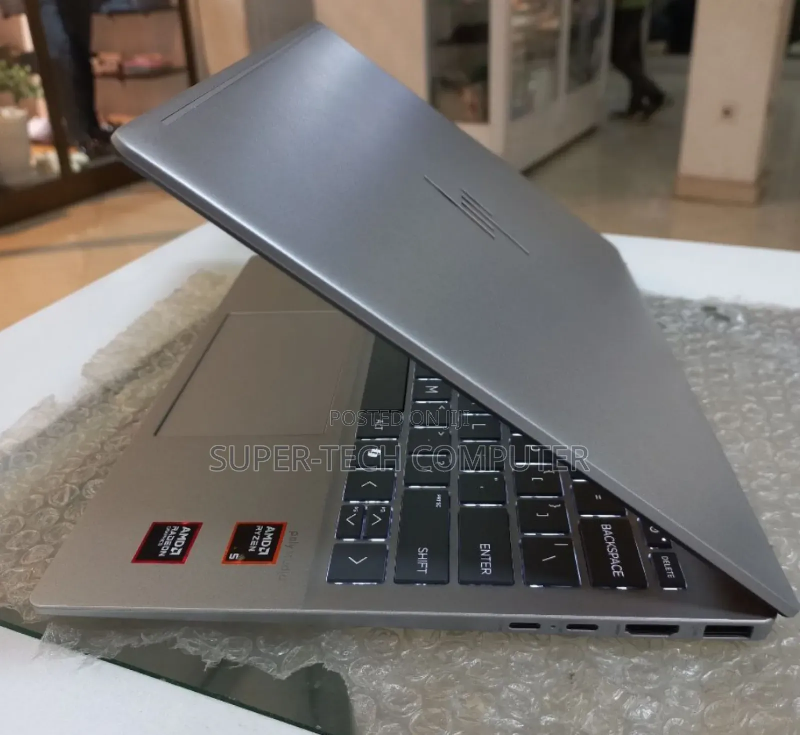 New Laptop HP Pavilion 13 16GB AMD Ryzen 5 SSD 512GB