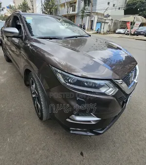 Photo - Nissan Qashqai 2018 Brown