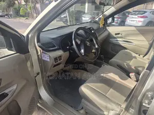 Toyota Avanza 2013 Black