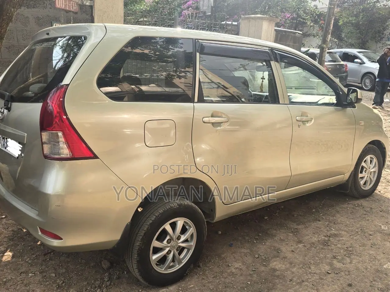 Toyota Avanza 2013 Black