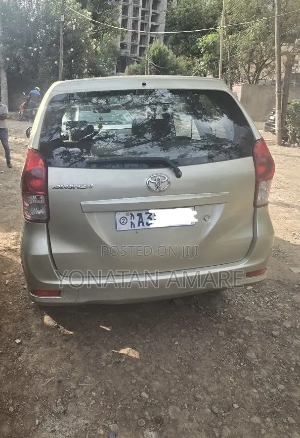 Toyota Avanza 2013 Black