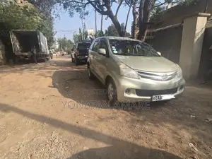Toyota Avanza 2013 Black