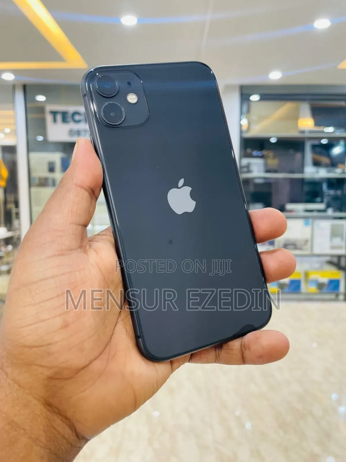 New Apple iPhone 11 64 GB Black