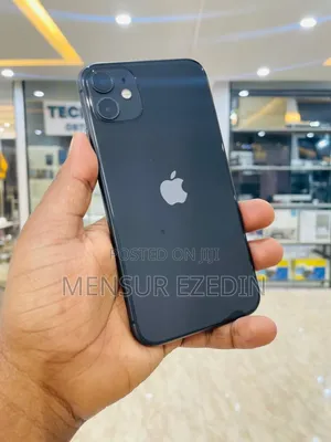 New Apple iPhone 11 64 GB Black