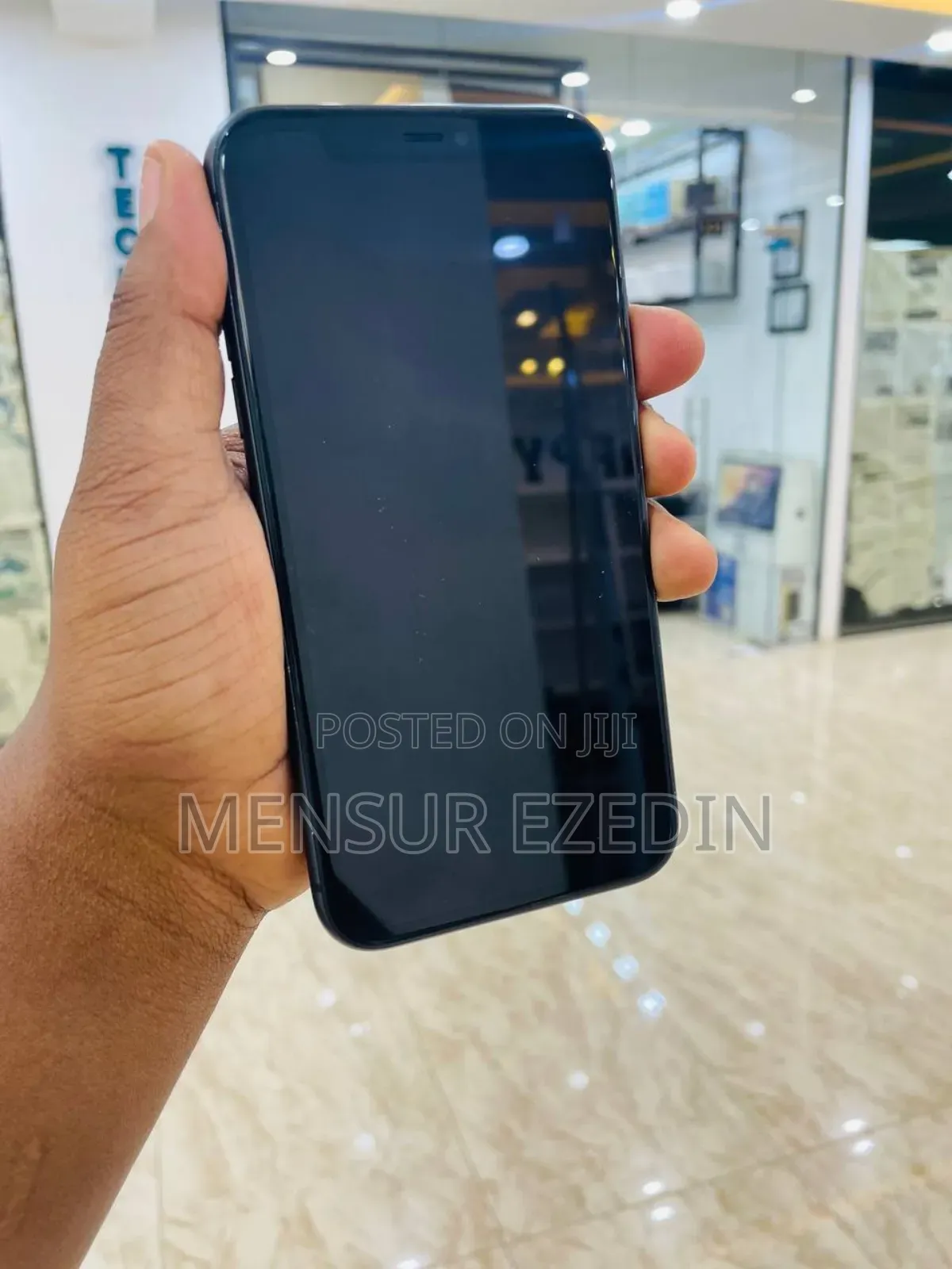 New Apple iPhone 11 64 GB Black