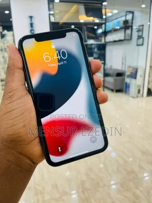 New Apple iPhone 11 64 GB Black