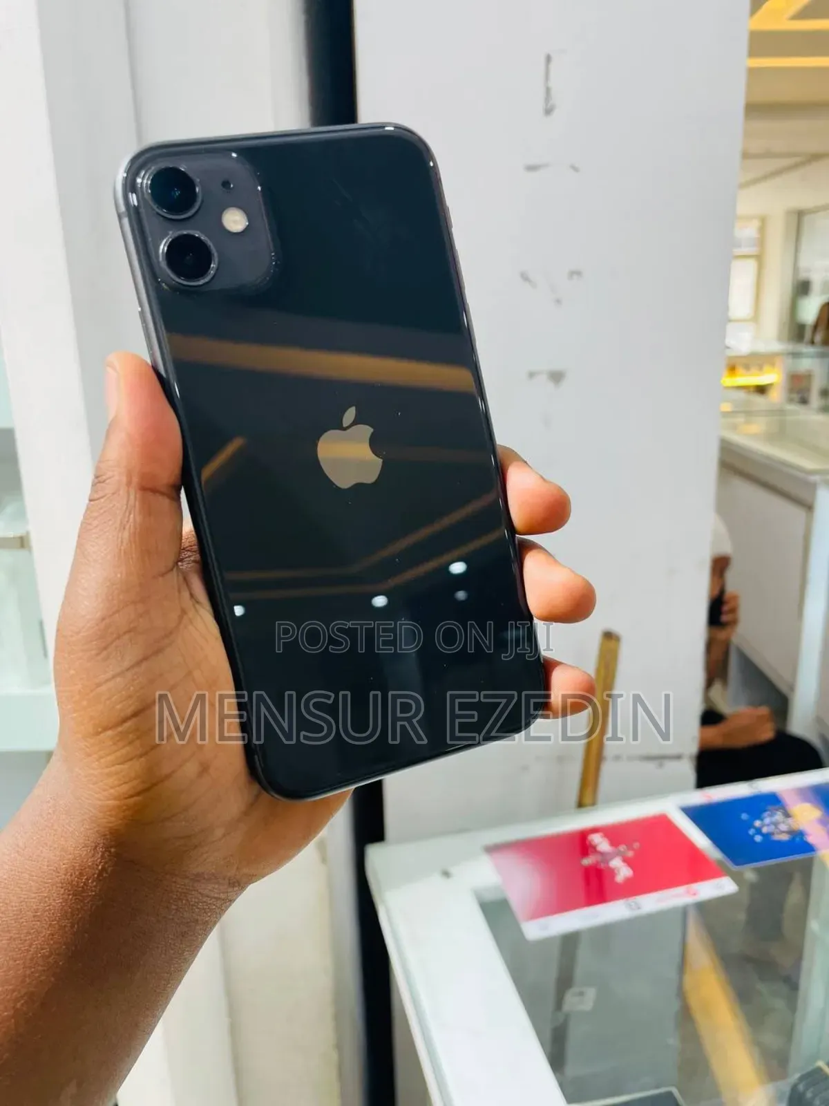 New Apple iPhone 11 64 GB Black