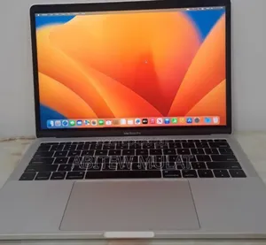 Photo - New Laptop Apple MacBook Pro 2017 8GB Intel Core I5 SSD 128GB