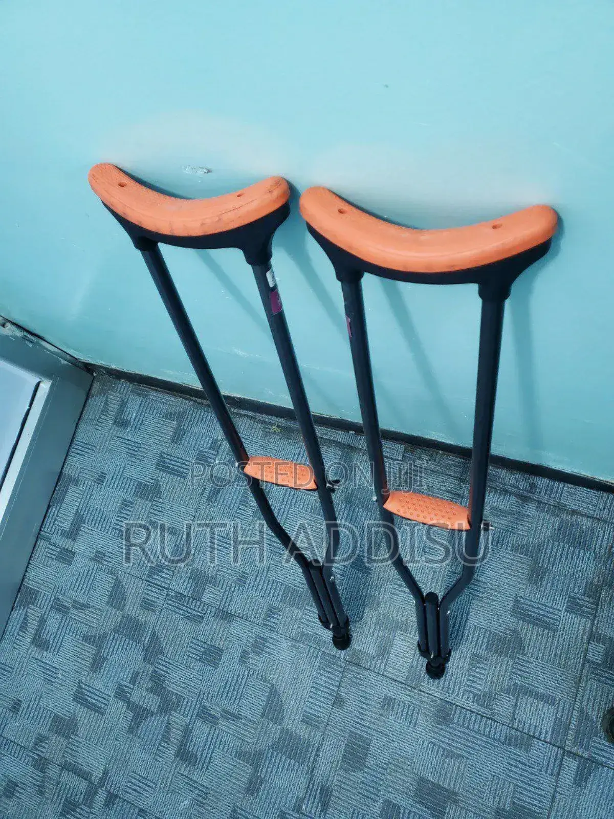 Crutches33crutches90crutches21crutches12crutches90crutches